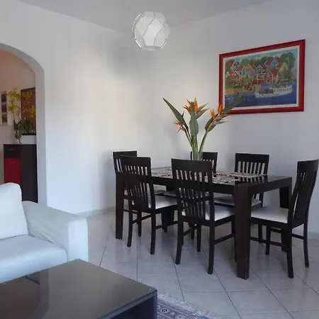 Apartment Moderno E Luminoso Ad